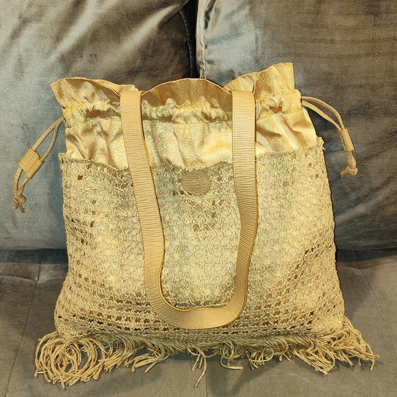 RARE FENDI S.A.S ZUCCA CROCHET GOLD  METALLIC DRAW-STRING FRINGE SHOULDER BAG - Picture 14 of 16